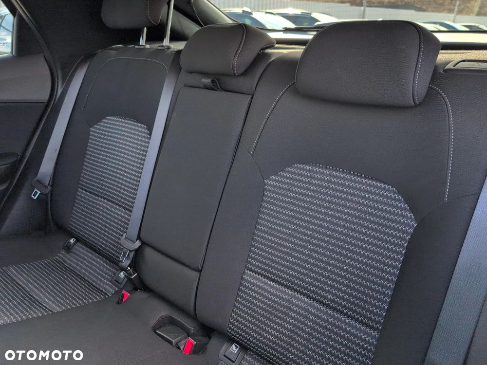 Kia XCeed 1.5 T-GDI M - 16