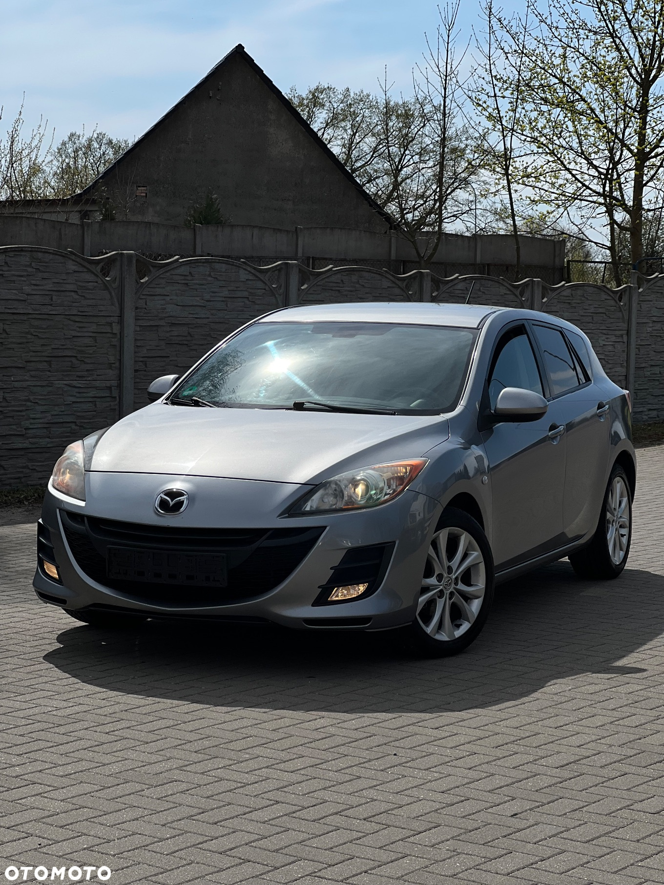 Mazda 3 1.6 Active + - 2