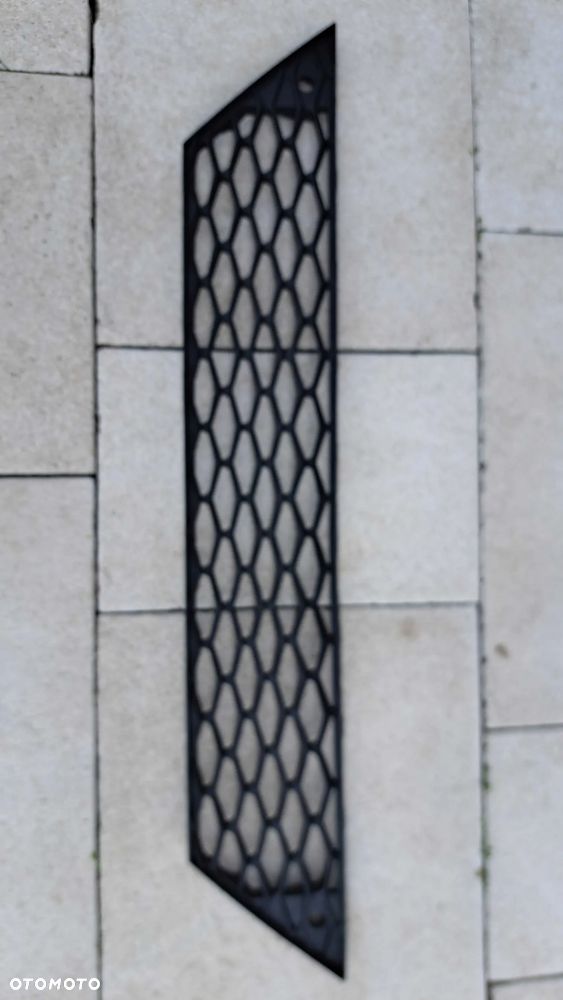 Seat Leon Cupra (5F) Atrapa chłodnicy Grill 5F0853667B - 2