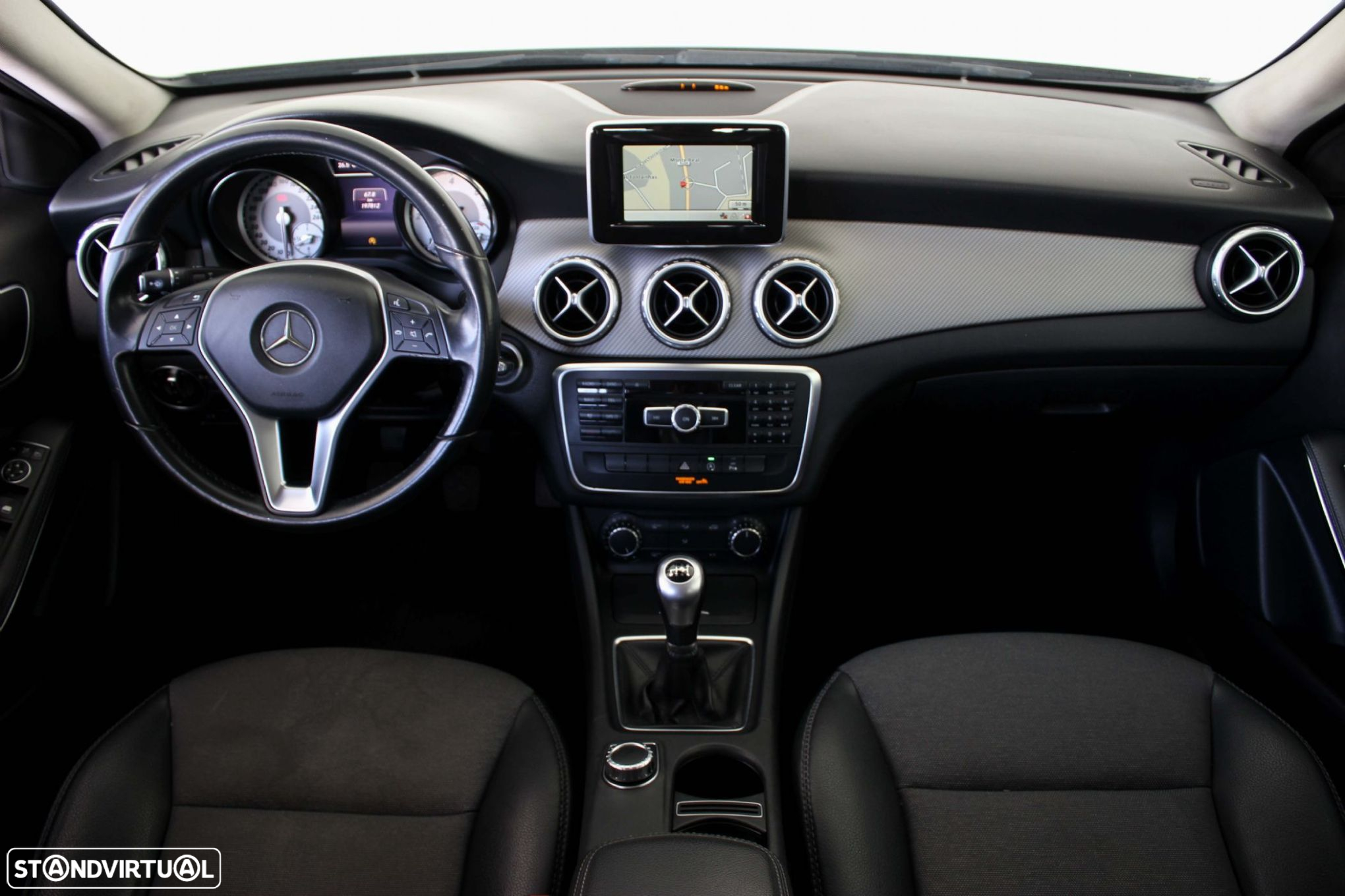Mercedes-Benz GLA 180 CDi - 14