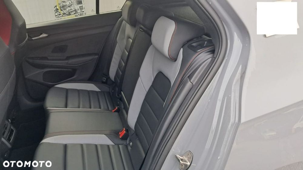 Volkswagen Golf - 12