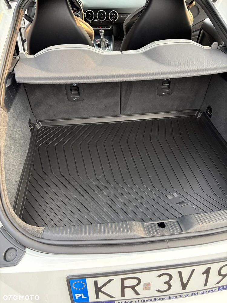 Audi TT S Coupé - 9