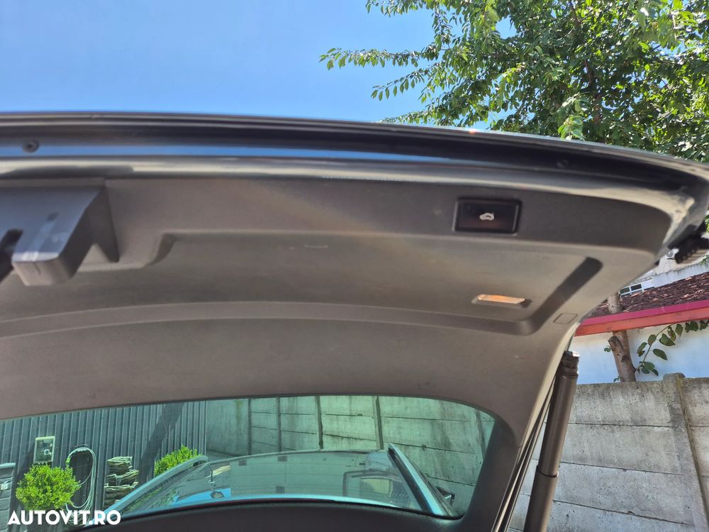 Skoda Superb 2.0 TDI DSG L&K - 19