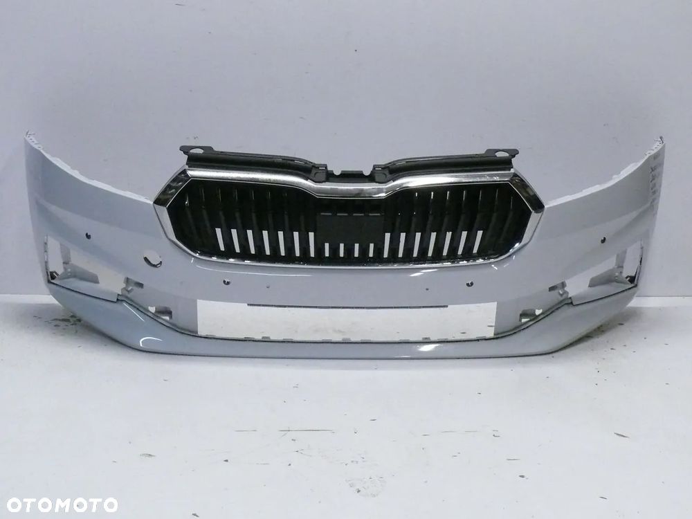 ZDERZAK PRZEDNI SKODA FABIA IV 4 2021 2024 GRILL PDC - 1