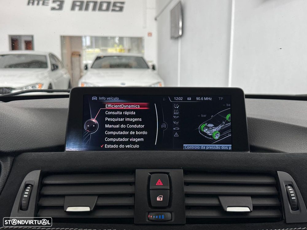 BMW 320 d Auto Pack M - 22