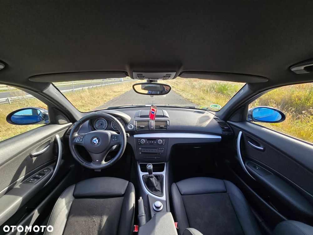 BMW Seria 1 120i - 12