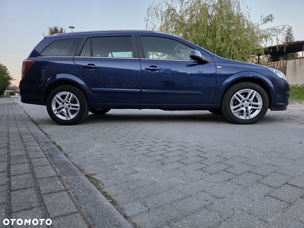 Opel Astra 1.8 Sport - 4
