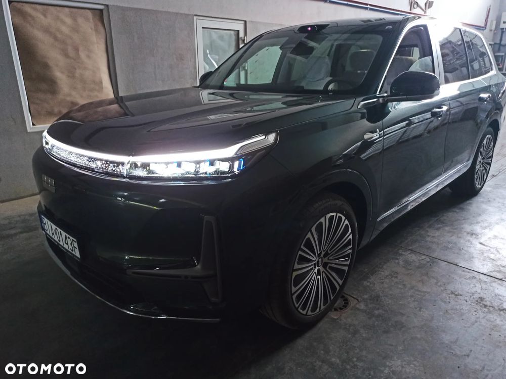 Geely M9 - 10