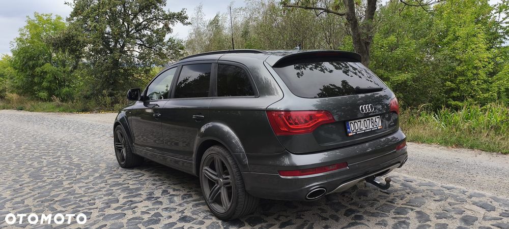 Audi Q7 - 7