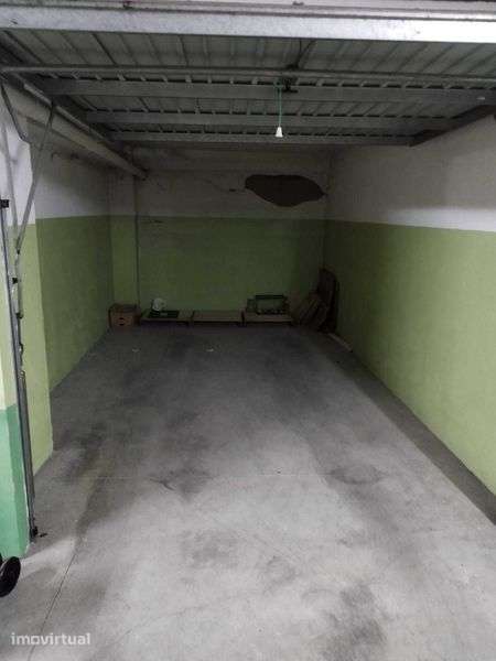 Garagem fechada com 18m2 - Grande imagem: 2/2