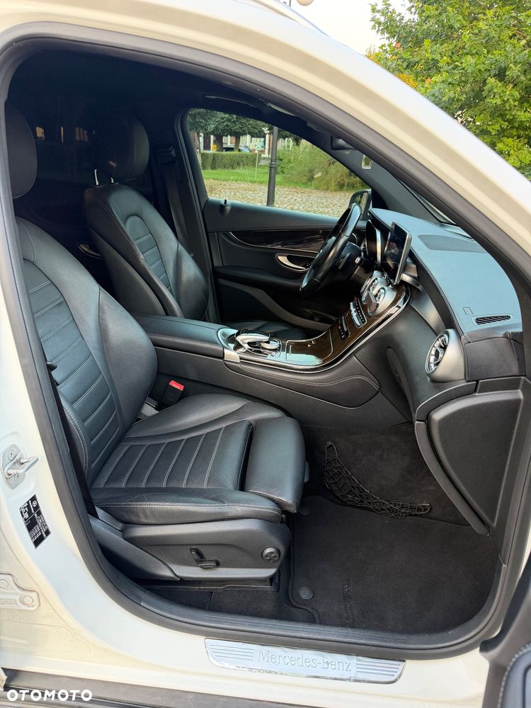 Mercedes-Benz GLC 220 d 4-Matic - 30