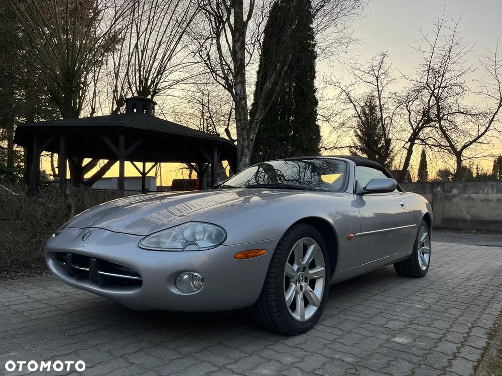 Jaguar XK8 Cabriolet - 3
