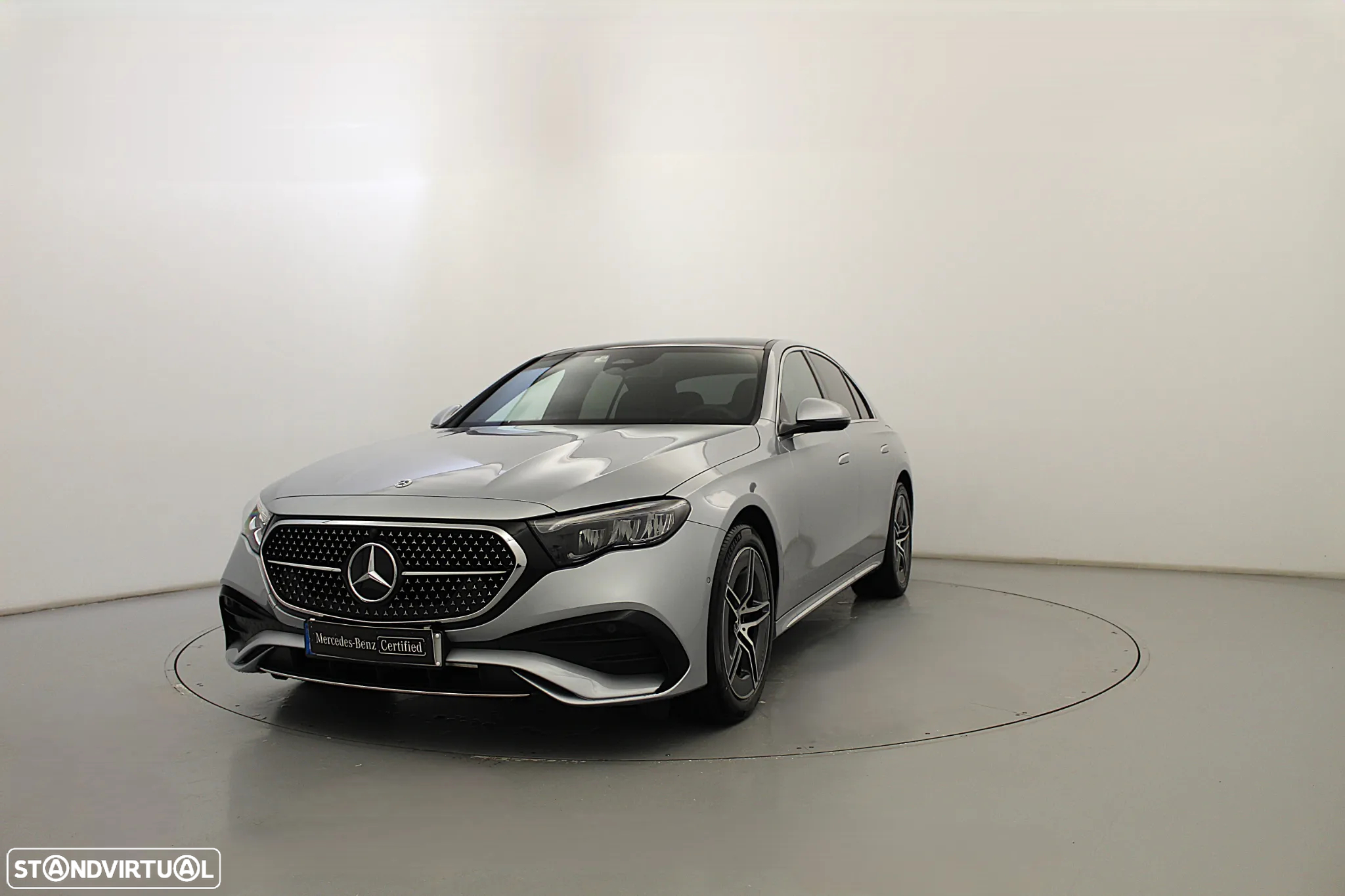 Mercedes-Benz E 300 Standard - 15