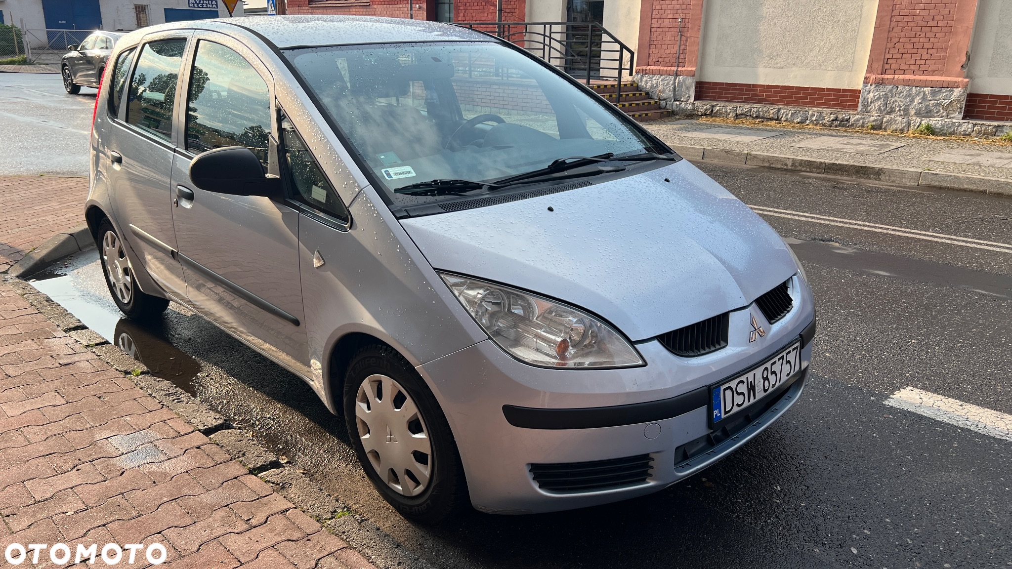 Mitsubishi Colt - 11