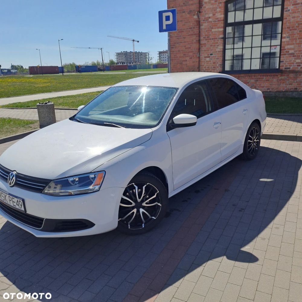 Volkswagen Jetta 2.0 Base - 1