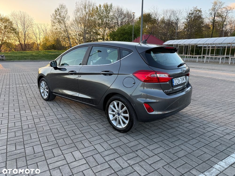 Ford Fiesta 1.0 EcoBoost S&S TITANIUM - 4