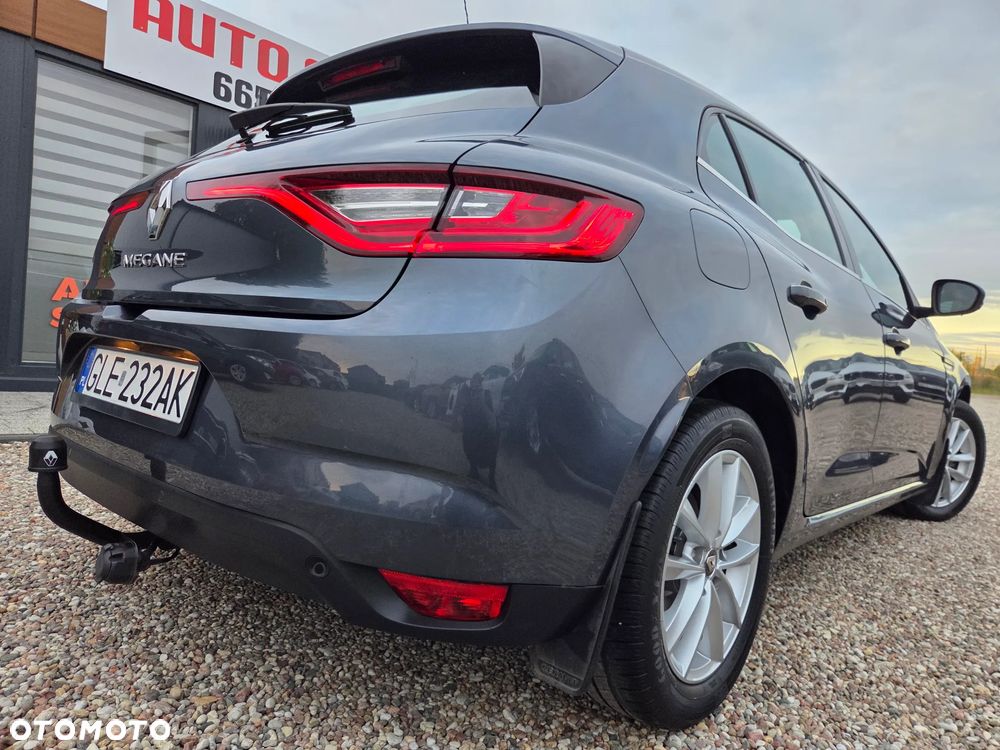 Renault Megane 1.5 Blue dCi Intens - 11