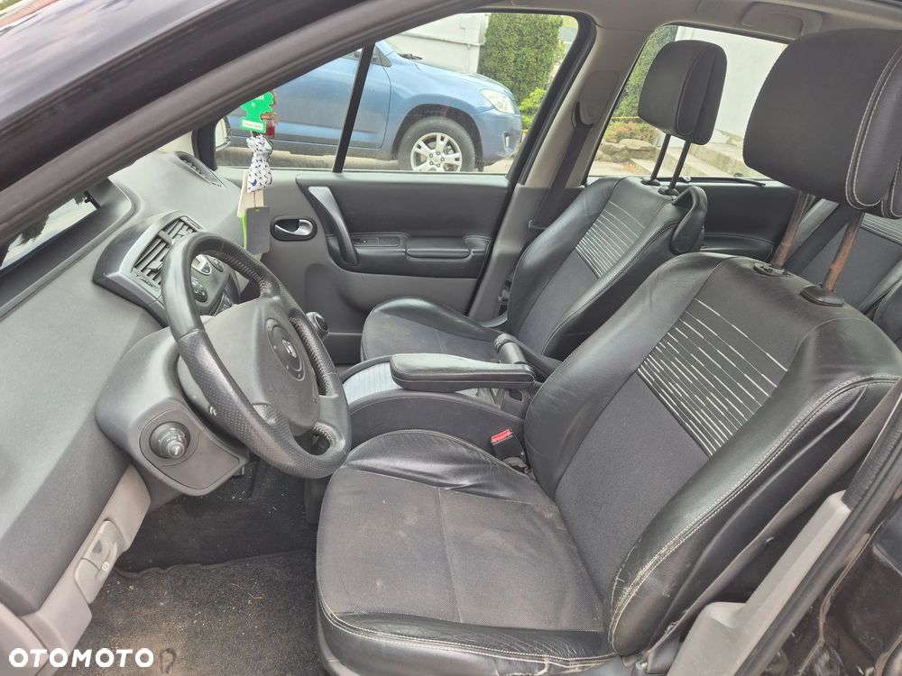 Renault Scenic 1.6 16V Authentique - 9