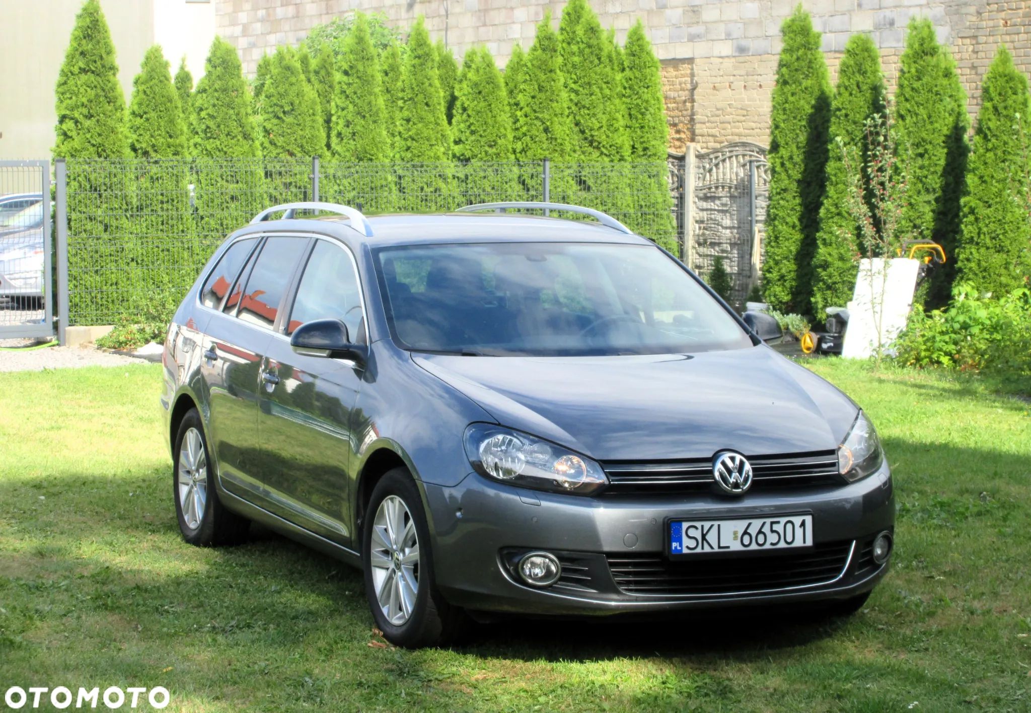 Volkswagen Golf 2.0 TDI DPF BlueMotion Technology DSG Style - 1