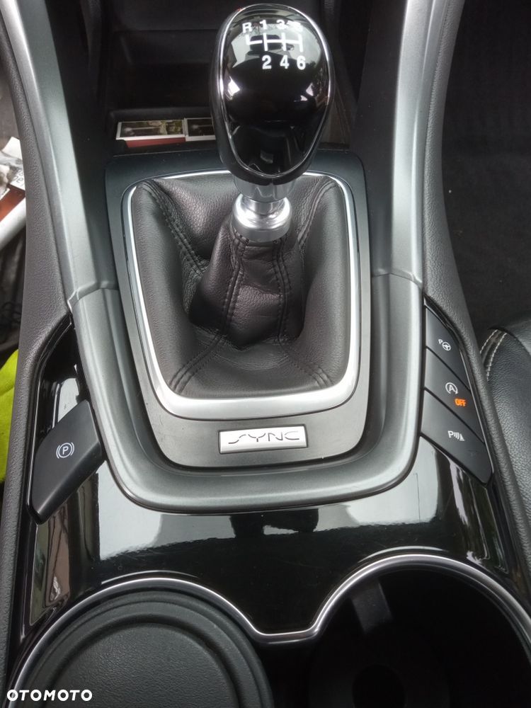 Ford Mondeo 2.0 TDCi STart-Stopp Titanium - 27