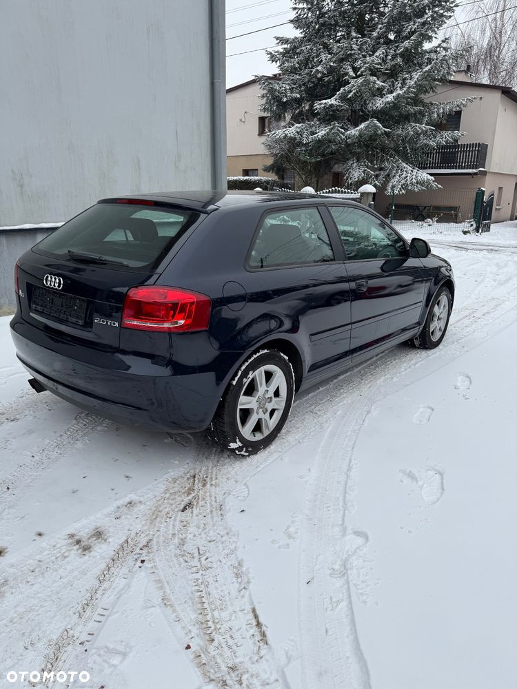 Audi A3 3-drzwiowe 2.0 TDI DPF Ambition - 3