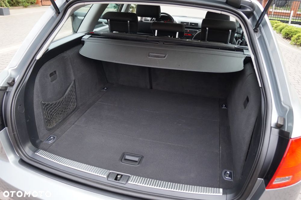 Audi A4 Avant - 6