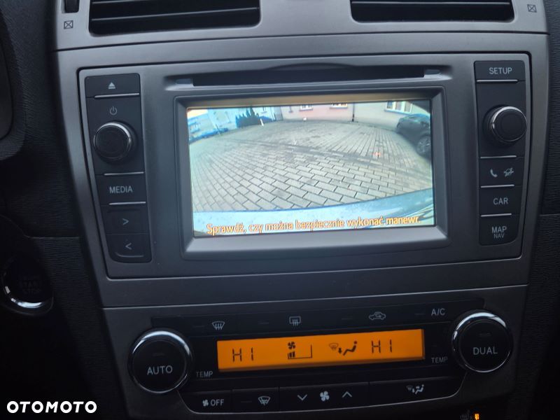 Toyota Avensis 2.0 D-4D Premium - 32