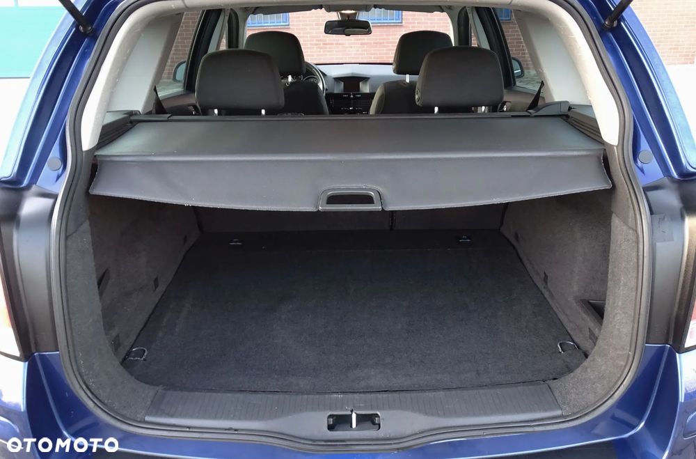Opel Astra 1.7 CDTI Cosmo - 11