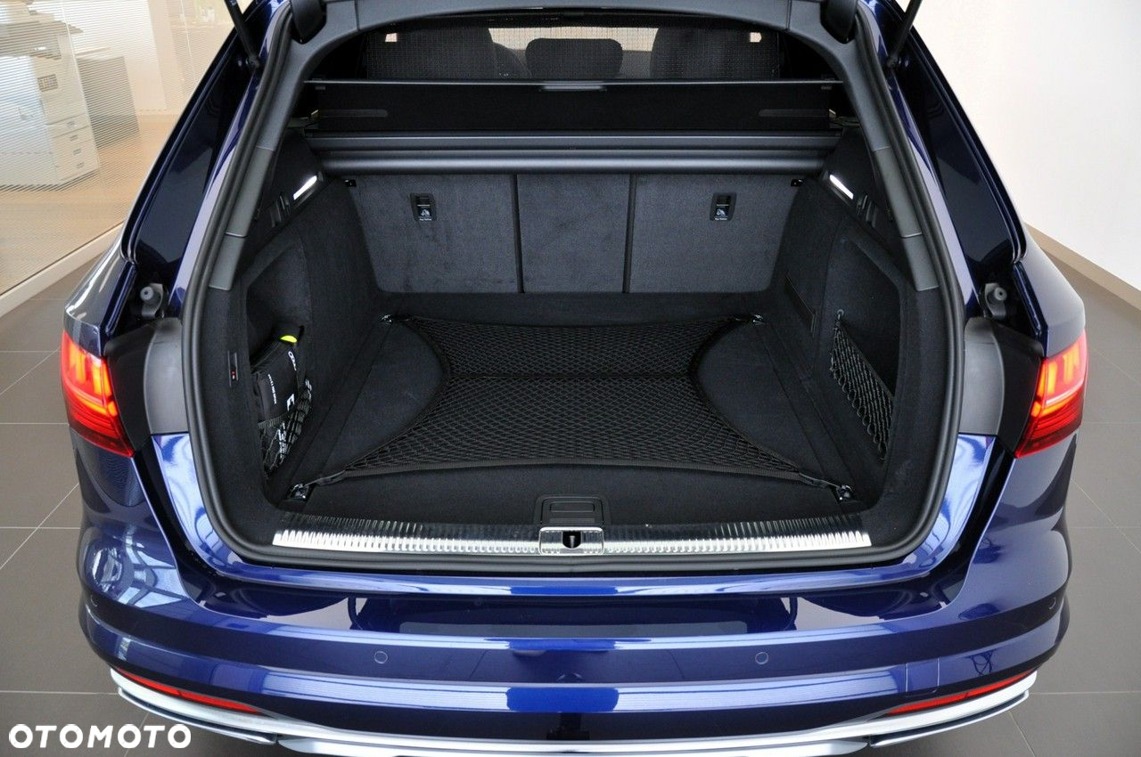 Audi A4 Allroad - 12
