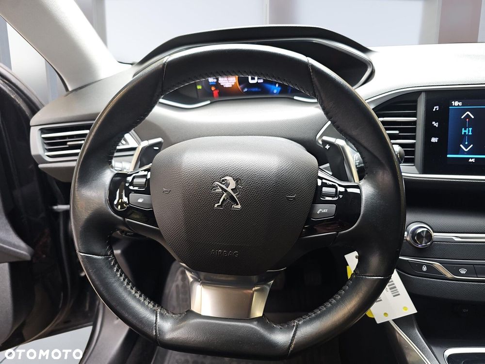 Peugeot 308 1.5 BlueHDi Active Pack S&S EAT8 - 12