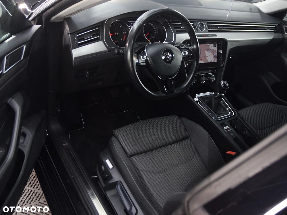 Volkswagen Arteon 2.0 TDI SCR Essence - 17