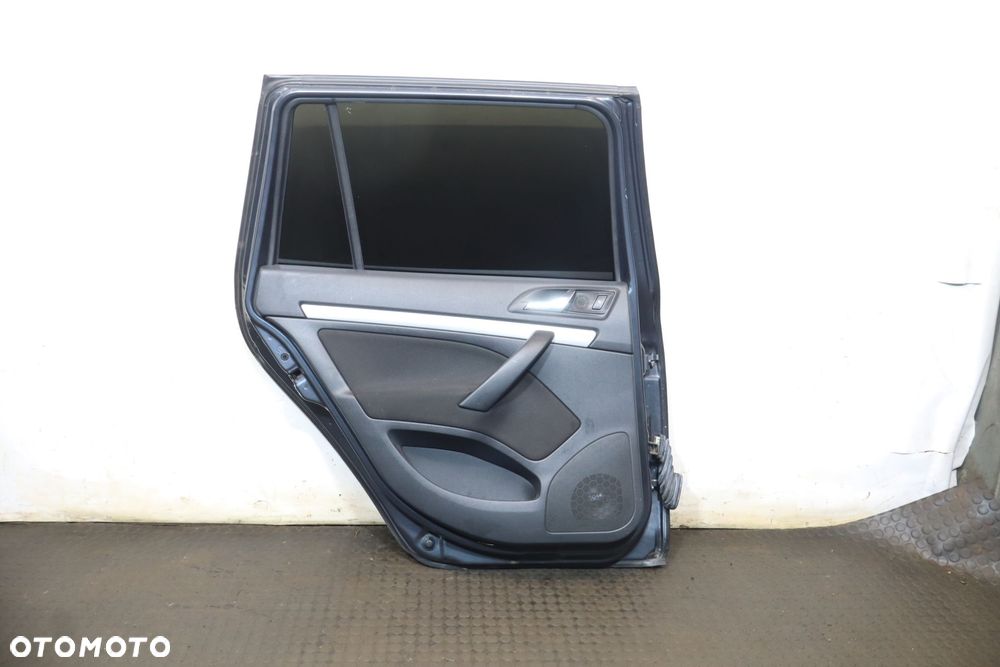 DRZWI LEWY TYŁ SKODA OCTAVIA II - 2