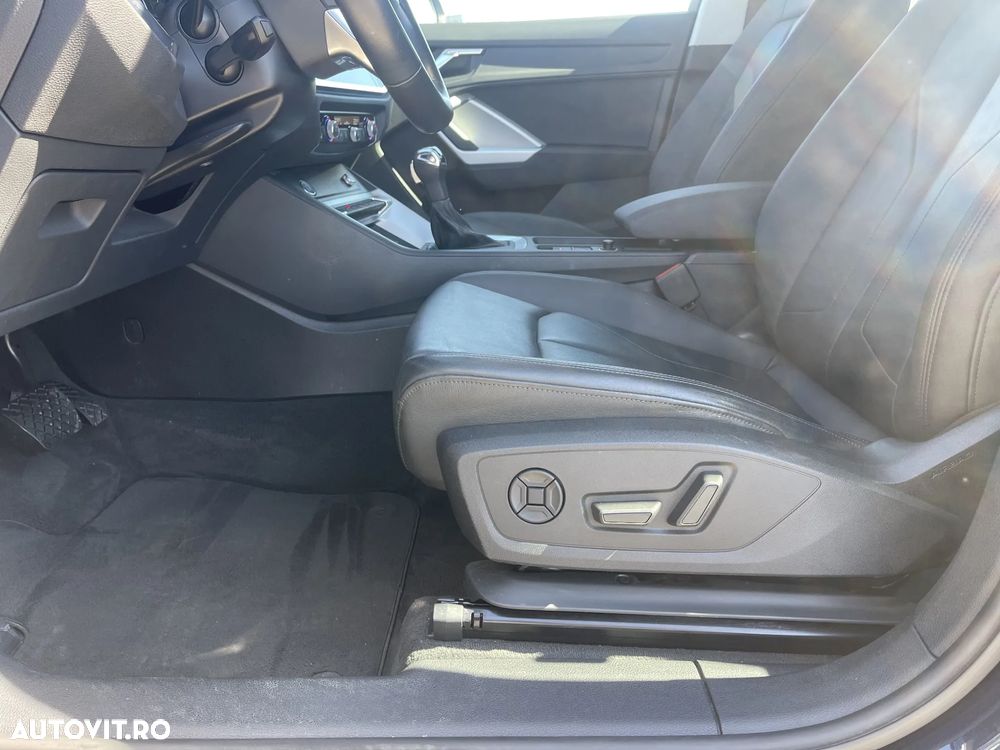 Audi Q3 Sportback - 12
