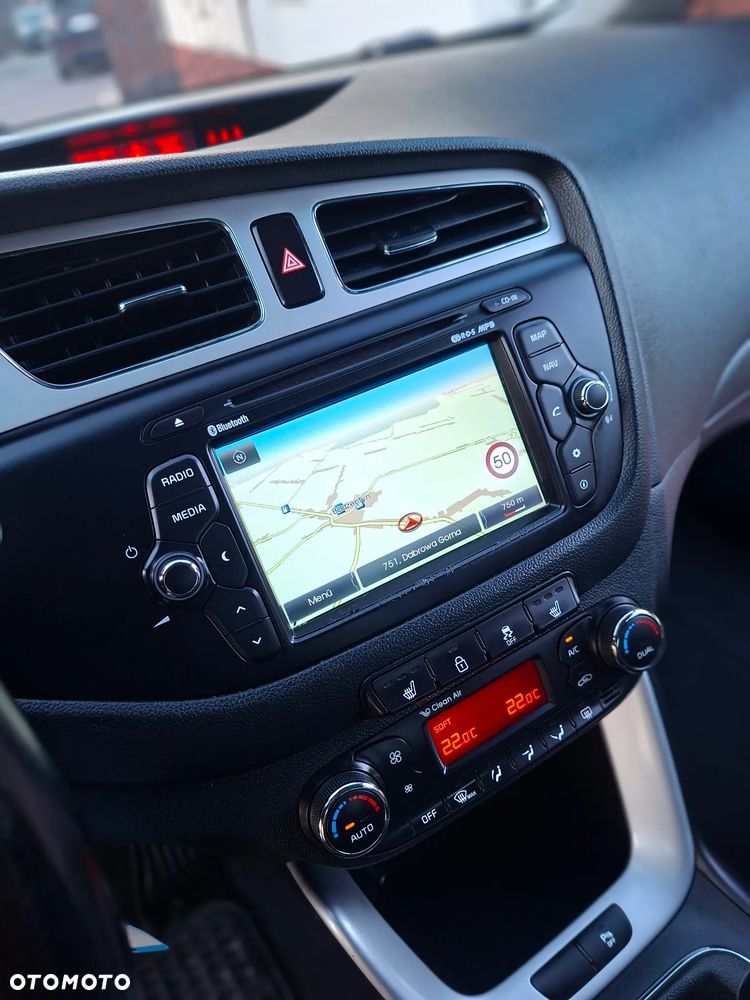 Kia Ceed 1.6 GDI Fifa World Cup Edition - 27