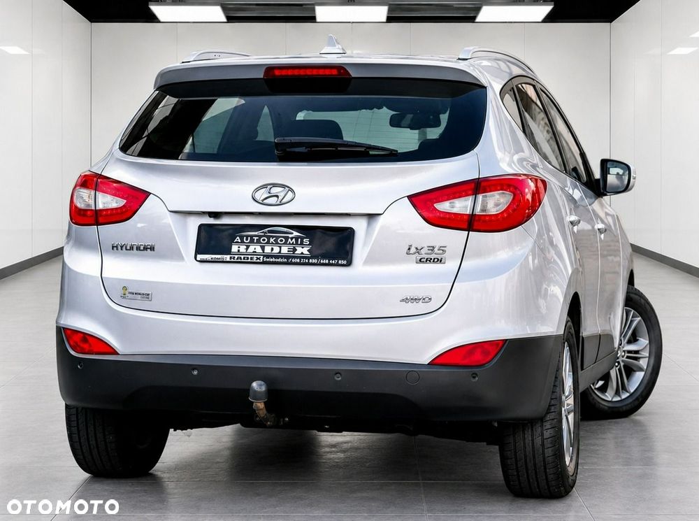 Hyundai ix35 2.0 CRDi 4WD Automatik Fifa World Cup Gold Edition - 9