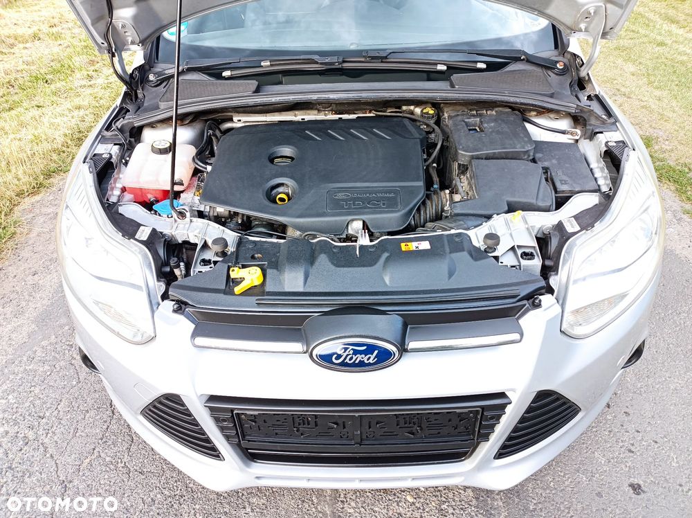 Ford Focus 1.6 TDCi DPF SYNC Edition - 21