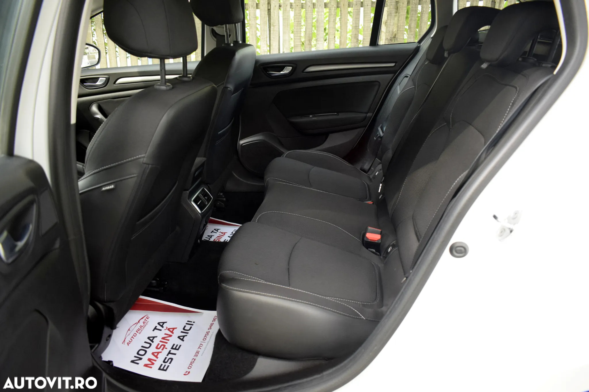 Renault Megane Grandtour BLUE dCi 115 EQUILIBRE - 11