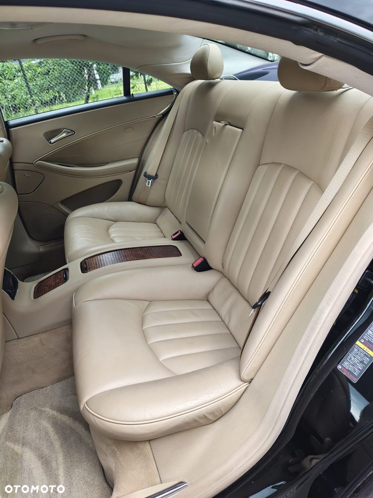 Mercedes-Benz CLS 350 - 13