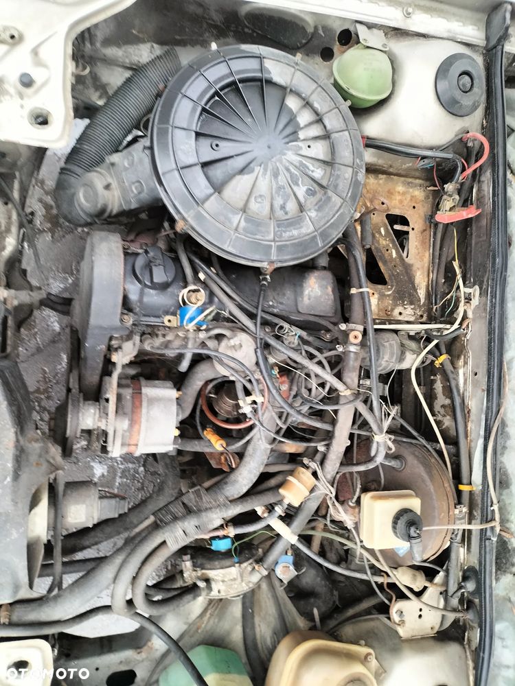 AUDI 80 B2 1,6L 8v SOHC BŁOTNIK LAMPA MASKA ZDERZAK PRZÓD TYŁ KLAPA FOTEL CAŁY NA CZĘŚCI - 6