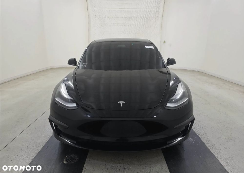 Tesla Model 3 Langstreckenbatterie Allradantrieb Dual Motor Performance - 3