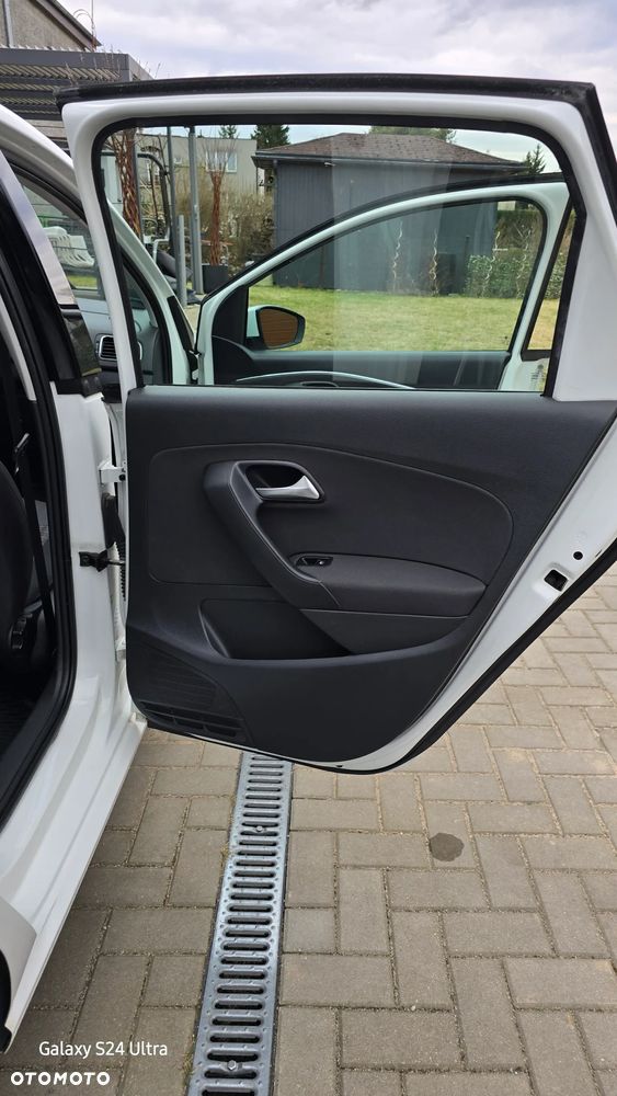 Volkswagen Polo 1.2 TSI BMT Comfortline - 24