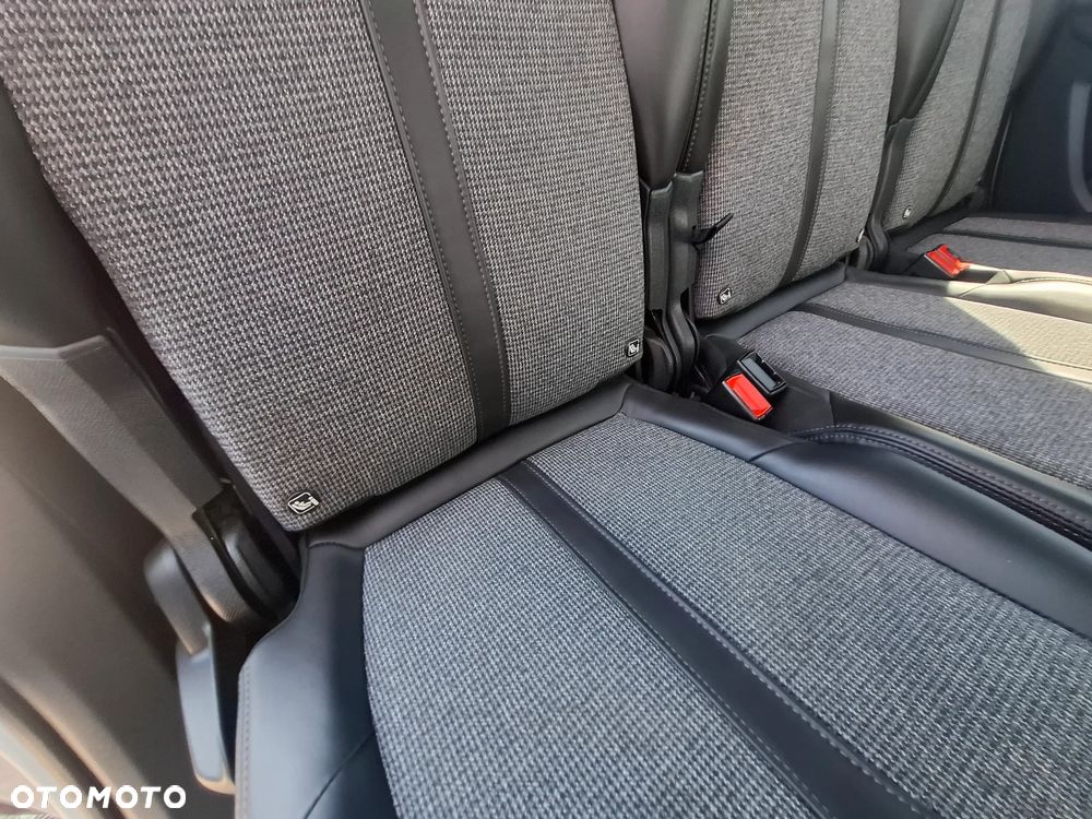 Peugeot 5008 BlueHDi 130 EAT8 Active - 16