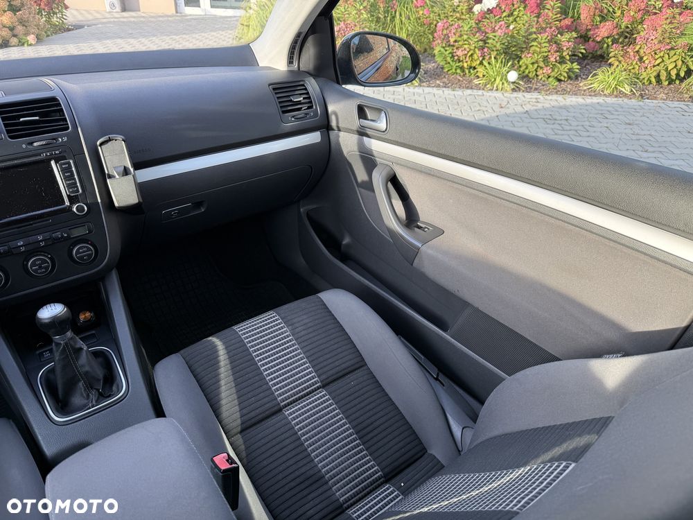 Volkswagen Golf 2.0 TDI United - 27