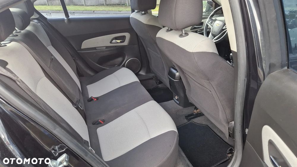 Chevrolet Cruze 1.8 LT+ - 15