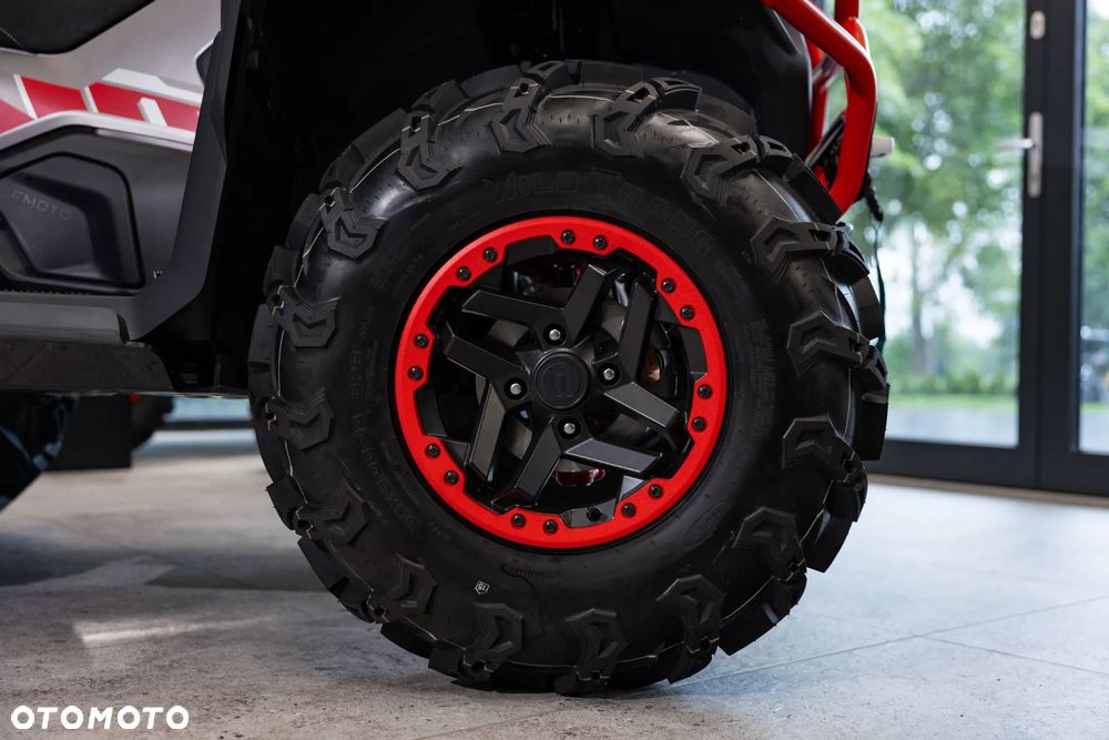 CFMoto CForce - 8