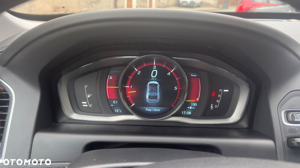 Volvo XC 60 2.4D AWD Momentum - 10