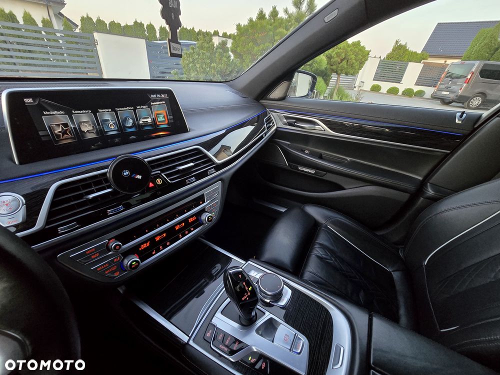 BMW Seria 7 730d xDrive - 34