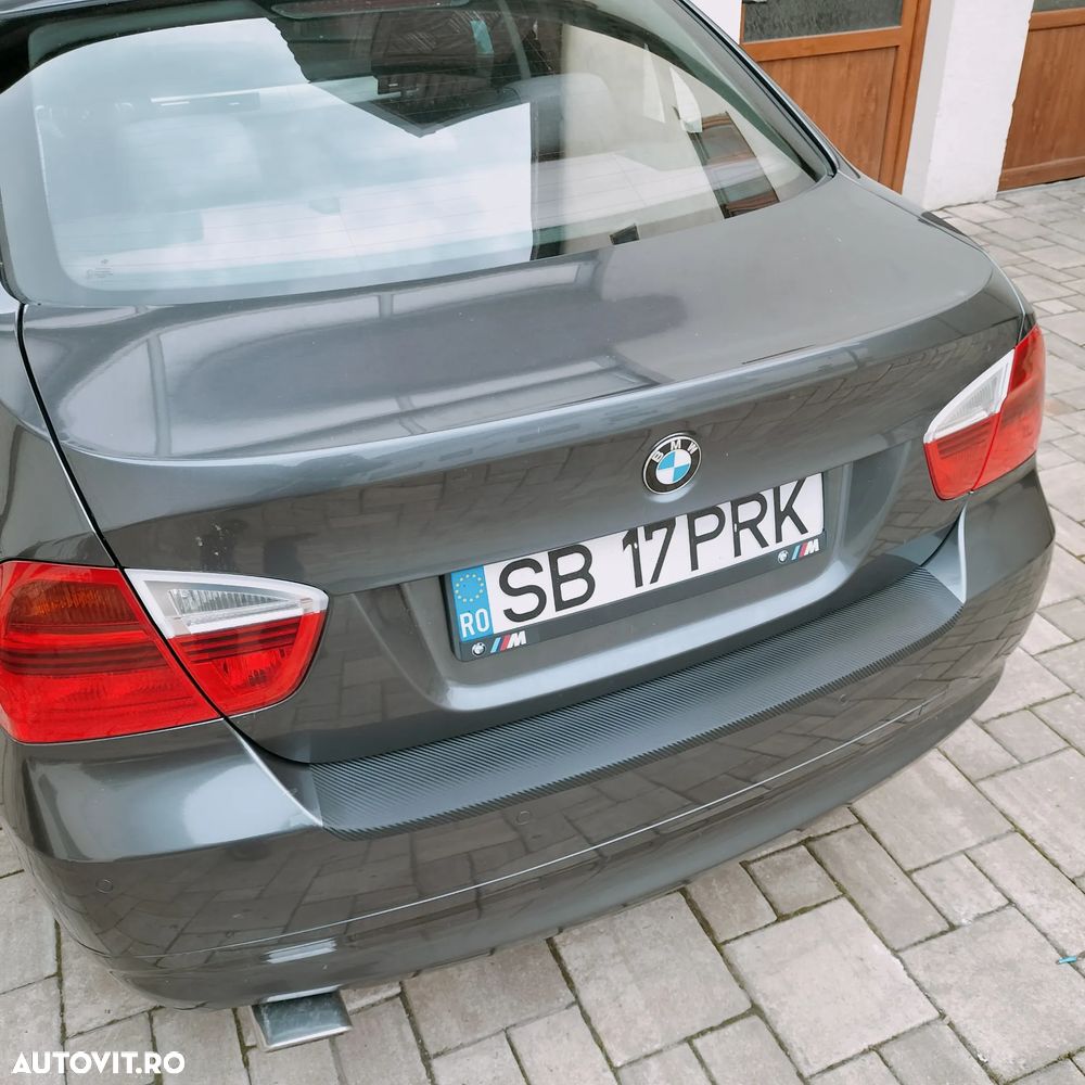 BMW Seria 3 318d - 5