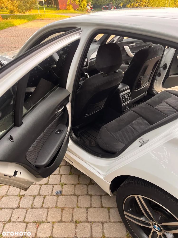 BMW Seria 1 120i M Sport - 30