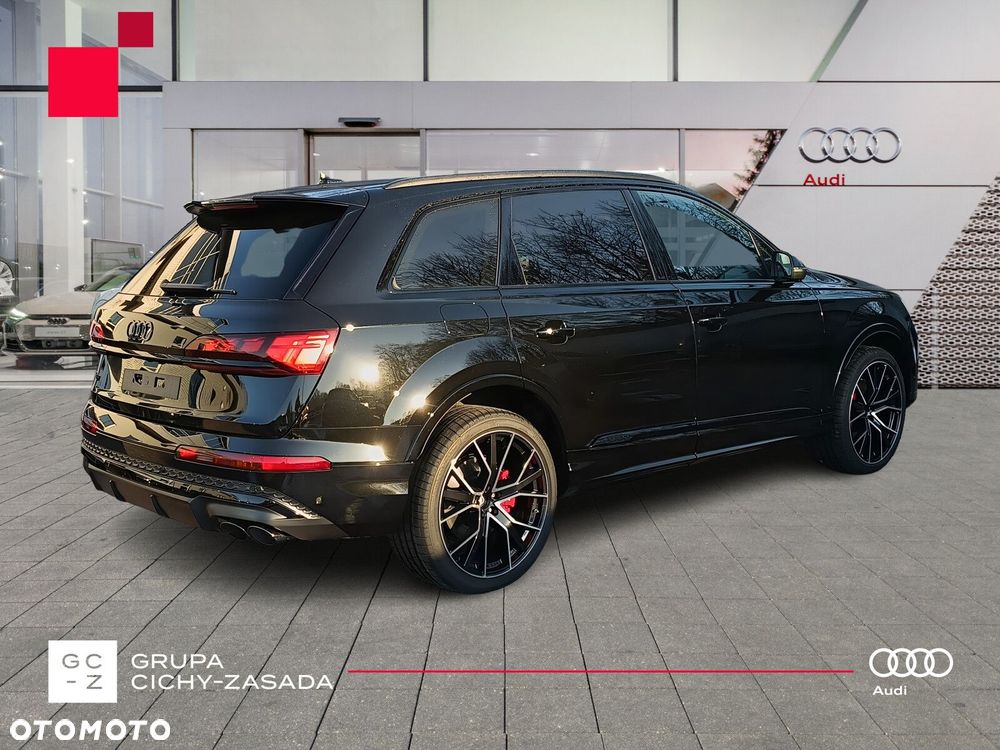 Audi SQ7 - 7